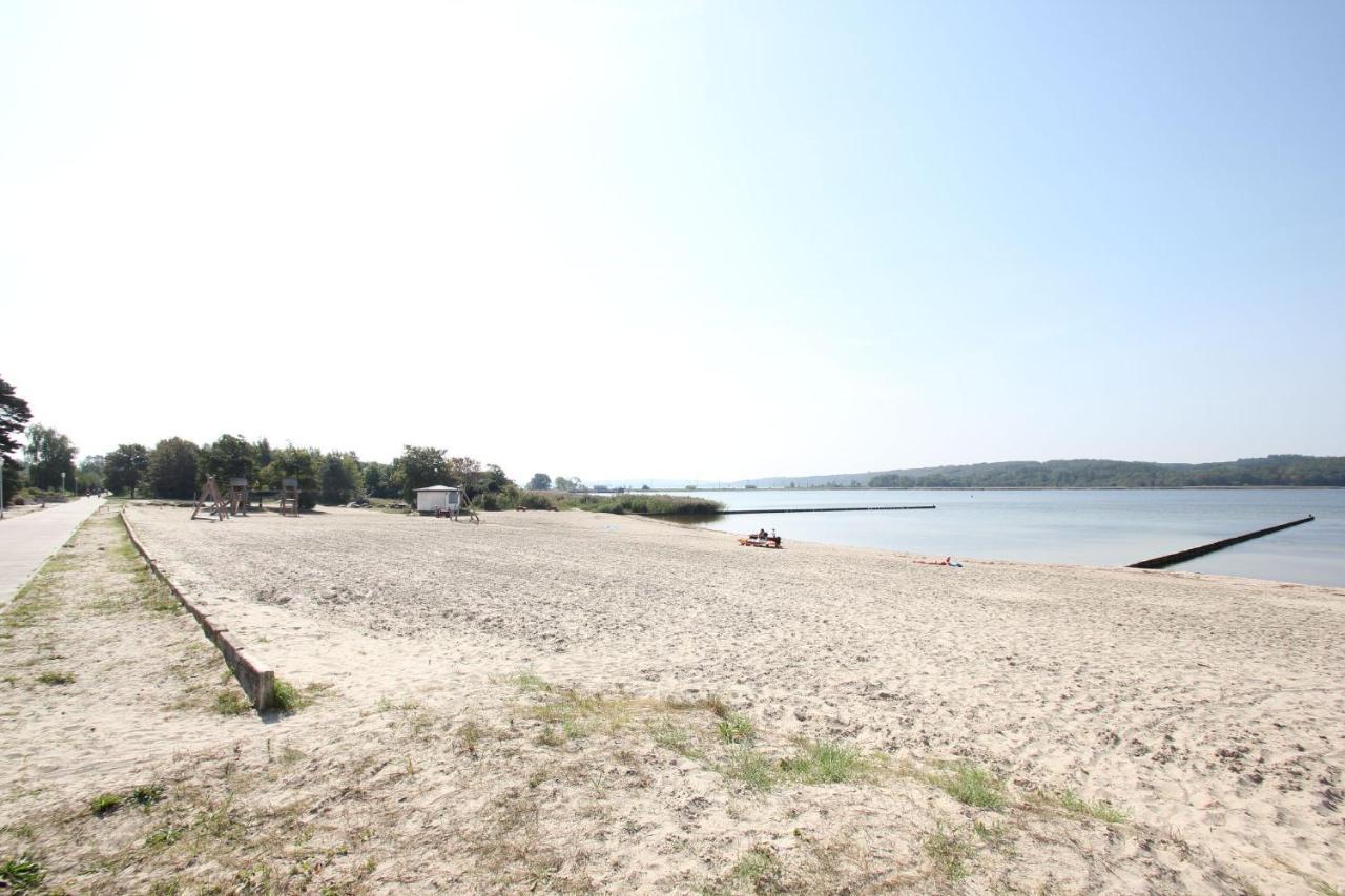Ferienwohnung Mit Balkon Und Meerblick - Ferienresidenz Zwei Bodden Fewo 1-4 Lietzow Zewnętrze zdjęcie
